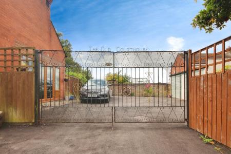 4 bedroom Village House for sale in School Lane, Whitminster, Gloucester, GL2
