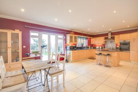 5 bedroom Detached house for sale in Horseshoe Drive, Over, Gloucester, GL2