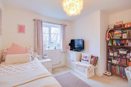 4 bedroom Detached house for sale in Punningar Close, Brockworth, Gloucester, GL3