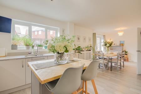 4 bedroom Detached house for sale in Punningar Close, Brockworth, Gloucester, GL3