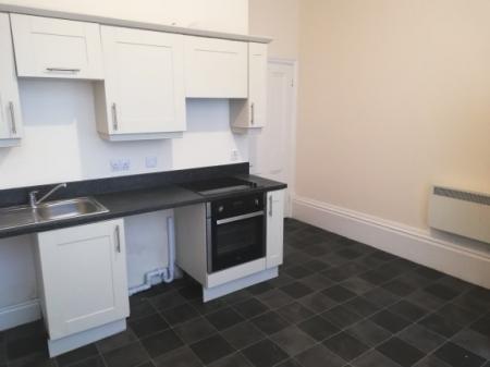1 bedroom Flat to let in Avenue Road, Grantham, NG31