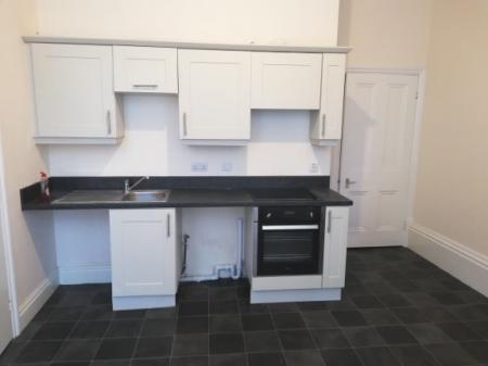 1 bedroom Flat to let in Avenue Road, Grantham, NG31