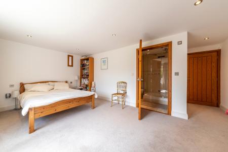 4 bedroom Barn Conversion to let in Gonerby Grange, Belton, NG32