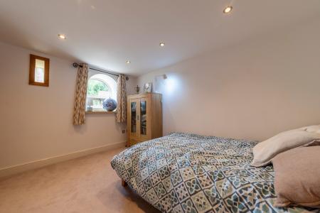 4 bedroom Barn Conversion to let in Gonerby Grange, Belton, NG32