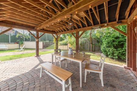 4 bedroom Barn Conversion to let in Gonerby Grange, Belton, NG32