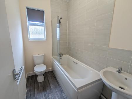 2 bedroom Terraced House to let in Grantley Street, Grantham, NG31