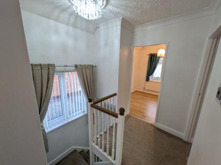 3 bedroom Semi-detached house to let in Shelley Avenue, Grantham, NG31