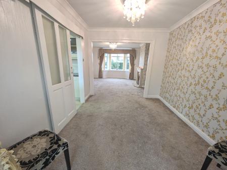 3 bedroom Semi-detached house to let in Shelley Avenue, Grantham, NG31