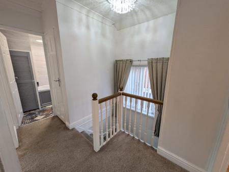 3 bedroom Semi-detached house to let in Shelley Avenue, Grantham, NG31