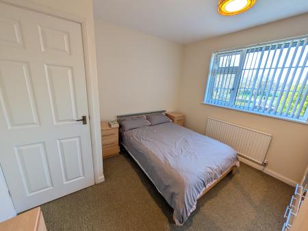 3 bedroom Semi-detached house to let in West Avenue, Grantham, NG31