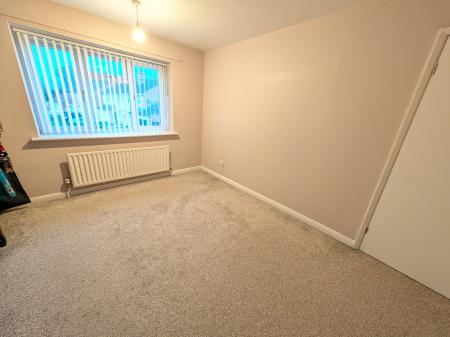 4 bedroom Semi-detached house to let in Pasture Close, Colsterworth, NG33