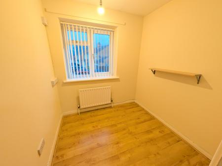 4 bedroom Semi-detached house to let in Pasture Close, Colsterworth, NG33