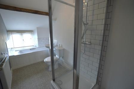 3 bedroom Detached house to let in Main Street, Branston, NG32