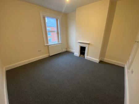 2 bedroom Terraced House to let in Stamford Street, Grantham, NG31