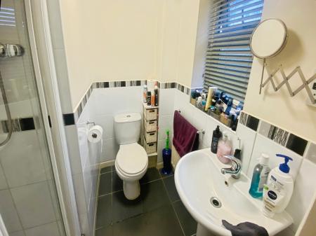 3 bedroom Detached house to let in The Belfry, Grantham, NG31