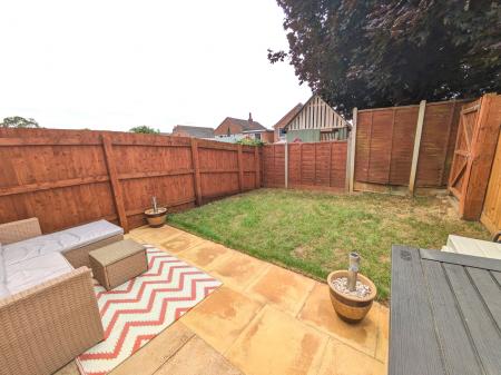 2 bedroom Terraced House to let in Williams Close, Ancaster, NG32