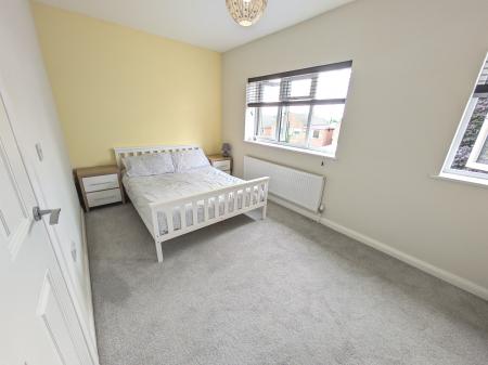 2 bedroom Terraced House to let in Williams Close, Ancaster, NG32