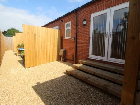 1 bedroom Bungalow to let in Willow Mews, Huntingtower Road, Grantham, NG31
