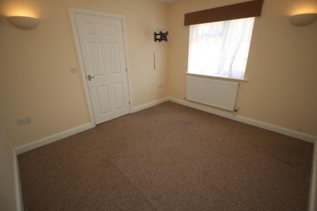 1 bedroom Bungalow to let in Willow Mews, Huntingtower Road, Grantham, NG31