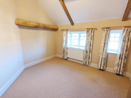 4 bedroom Barn Conversion to let in Church Farm, Stroxton, NG33