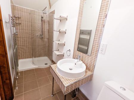 4 bedroom Barn Conversion to let in Church Farm, Stroxton, NG33