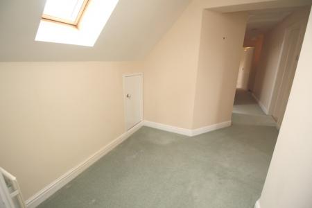 4 bedroom Detached house to let in Ellerby Mead, Swayfield, NG33