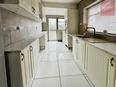 3 bedroom Semi-detached house for sale in Cartledge Avenue, Grimsby, DN32