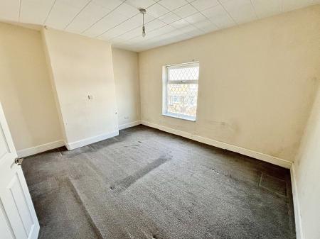 3 bedroom Terraced House for sale in Cooper Road, Grimsby, DN32