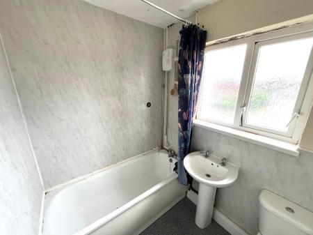 3 bedroom Semi-detached house for sale in Crosby Road, Grimsby, DN33