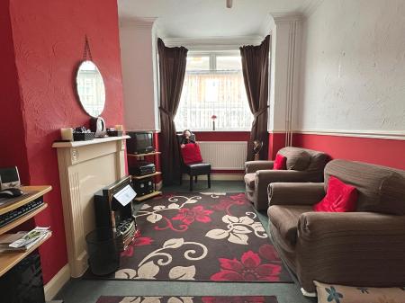 3 bedroom Terraced House for sale in Fairmont Road, Grimsby, DN32