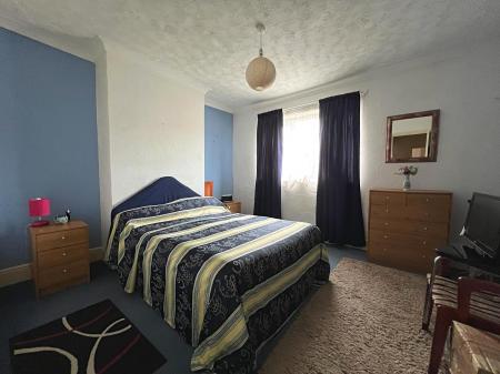 3 bedroom Terraced House for sale in Fairmont Road, Grimsby, DN32