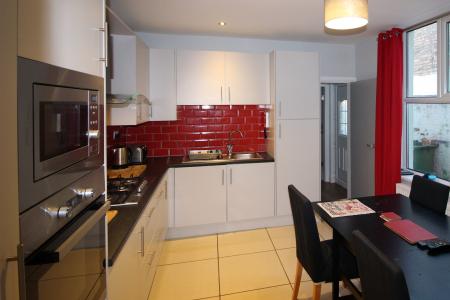 1 bedroom House share to let in Albert Road, Cleethorpes, DN35