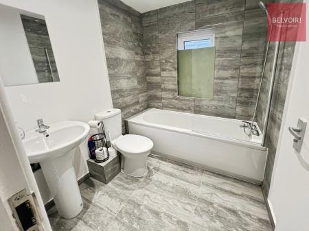 5 bedroom House share to let in Corporation Road, Grimsby, DN31