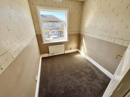 2 bedroom Terraced House to let in Lord Street, Grimsby, DN31