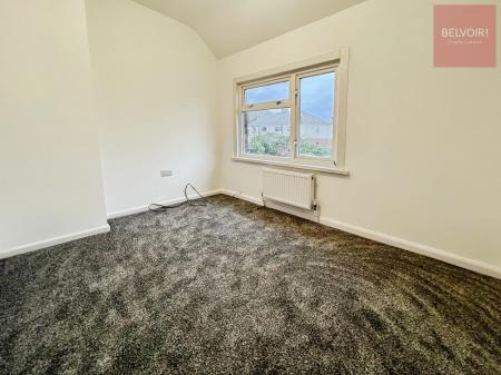 3 bedroom Semi-detached house to let in Sutcliffe Avenue, Grimsby, DN33