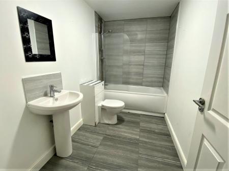 1 bedroom Flat to let in Sutcliffe Avenue, Grimsby, DN33