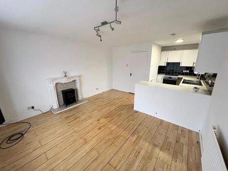 2 bedroom Flat to let in Torrington Street, Grimsby, DN32