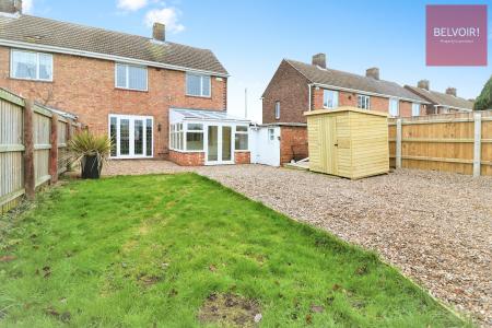 3 bedroom Semi-detached house to let in Laceby Road, Grimsby, DN34