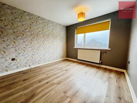 3 bedroom Semi-detached house to let in Beverley Close, Holton Le Clay, DN36