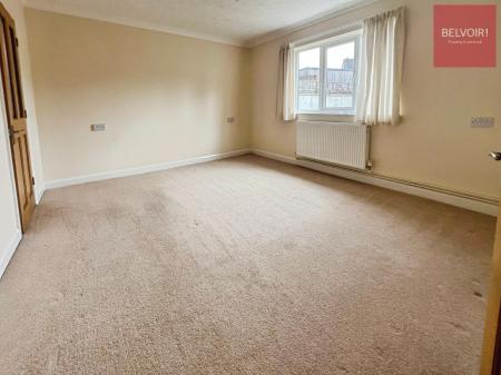 3 bedroom Detached bungalow to let in Station Road, Stallingborough, DN41