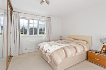 3 bedroom Semi-detached house to let in Bookhurst Road, Cranleigh, GU6