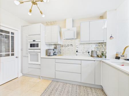 3 bedroom Detached house for sale in Trinity Vicarage Road, Hinckley, LE10