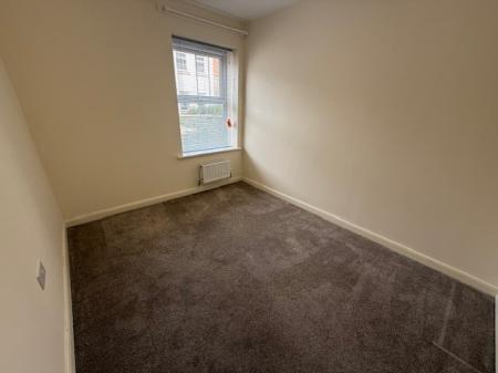 2 bedroom Flat to let in Edinburgh Road, Nuneaton, CV10