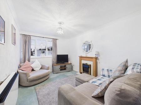 1 bedroom Maisonette to let in Sycamore Close, Burbage, LE10