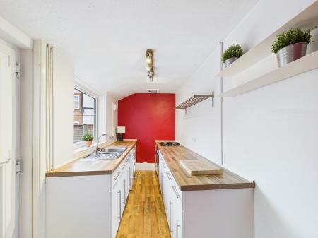 3 bedroom Terraced House for sale in Factory Road, Hinckley, LE10