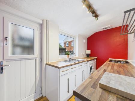 3 bedroom Terraced House for sale in Factory Road, Hinckley, LE10