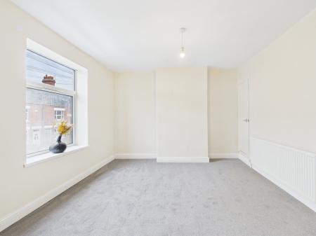 3 bedroom Terraced House for sale in Factory Road, Hinckley, LE10