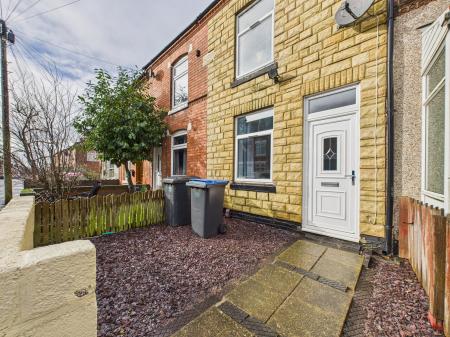 3 bedroom Terraced House for sale in Factory Road, Hinckley, LE10