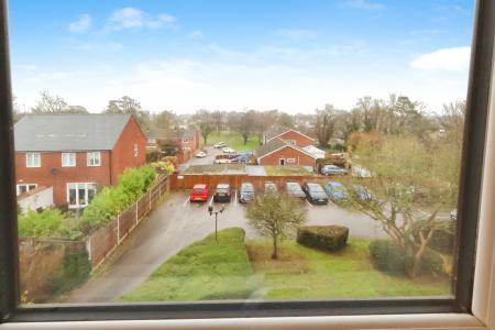 2 bedroom Flat for sale in Westbrook Court, Stevenage Road, Hitchin