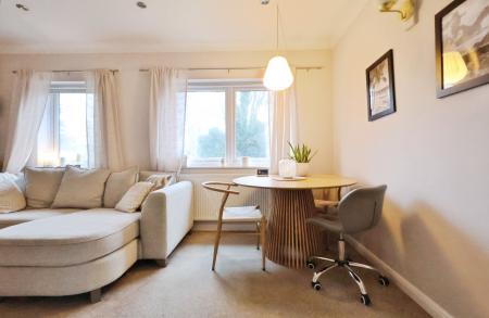 2 bedroom Flat for sale in Westbrook Court, Stevenage Road, Hitchin